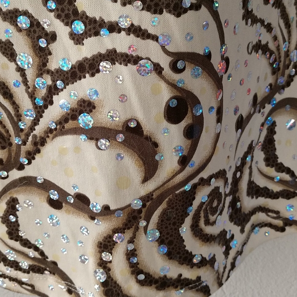 Rave Sparkle Dots & Swirls of Design Top - Picture 3 of 7